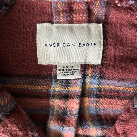 5/$25 American Eagle women’s 100% cotton button up flannel shirt size medium - Picture 2 of 7
